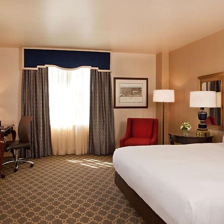 Hotel Roanoke & Conference Center, Curio Collection By Hilton Luaran gambar